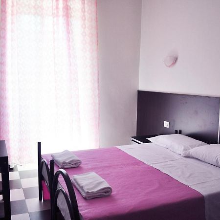 Blue Rain Guest House Рим Номер фото